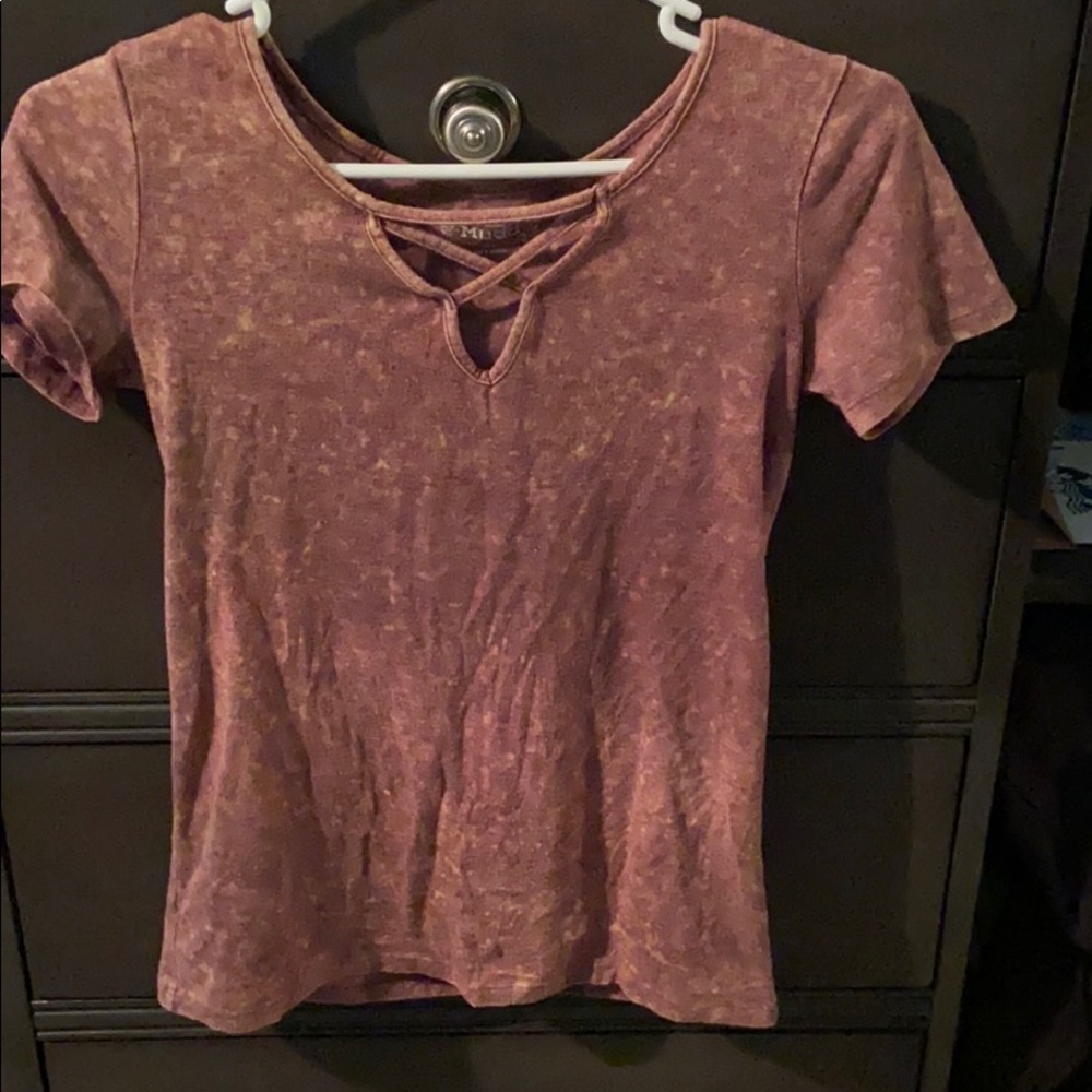 mudd v-neck t-shirt